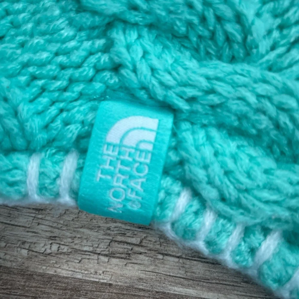 The North Face Kids Aqua Cable Knit Hat and Mittens Set